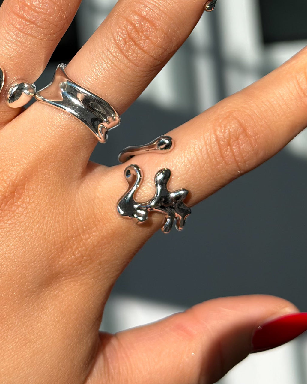 Molten I Ring